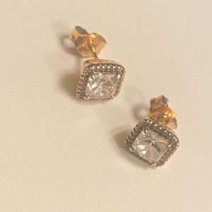 | Pandora Earrings |